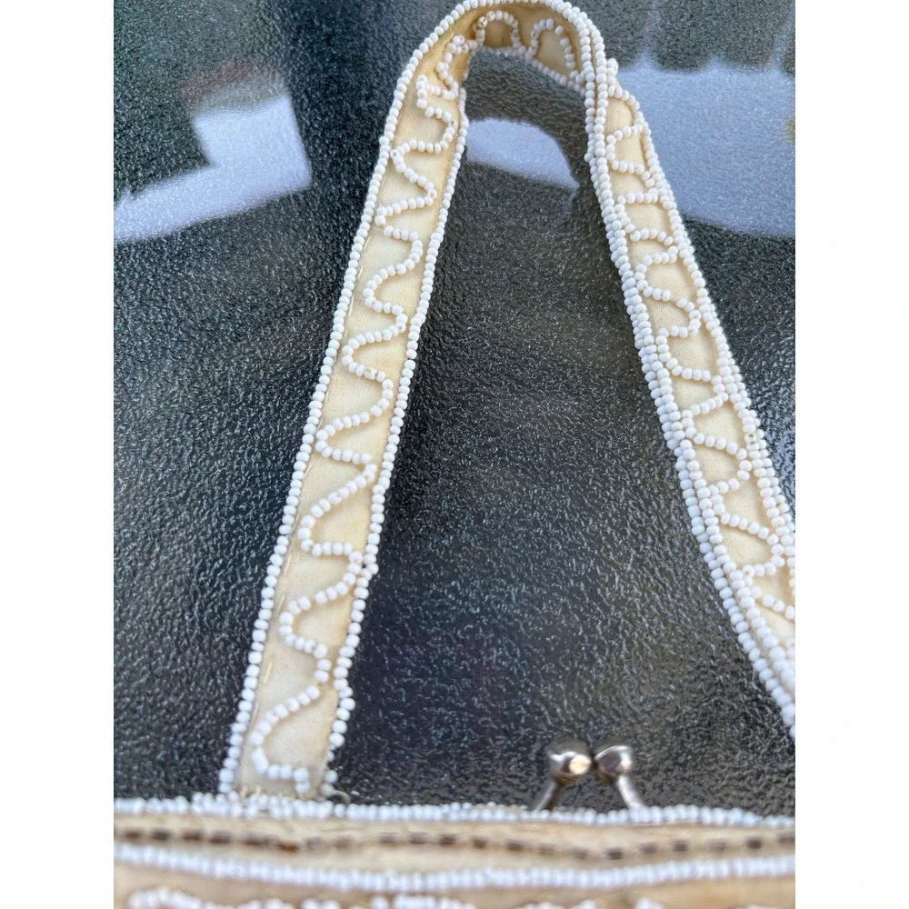 Walborg Vintage Hand Beaded Bag Made in‎ Belgium Cream Kiss Lock Evening Clutch